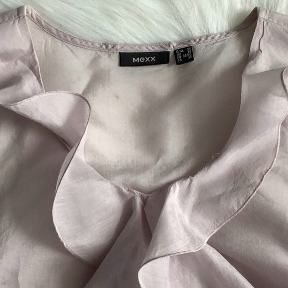 MEXX Ruffled Shell (Small) - Picture 2 of 13
